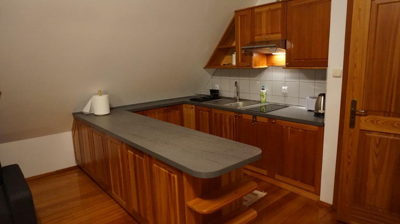Pod Kasztanami