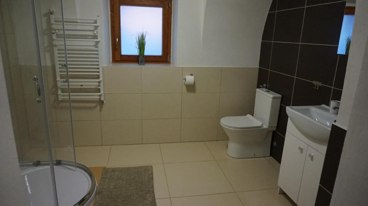 Pod Kasztanami Farm stay Miedzylesie (Silesia)